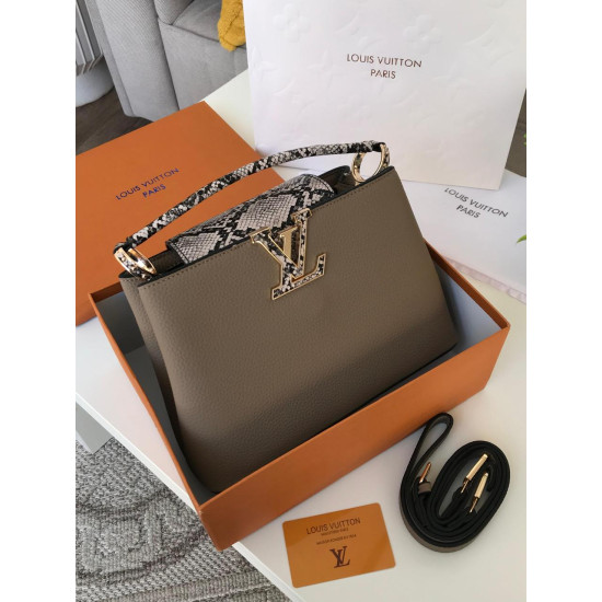 شنطة كتف لويس فيتون 12