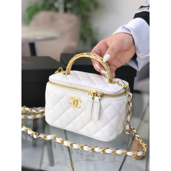 شنطة مكياج شانيل هاي كواليتي