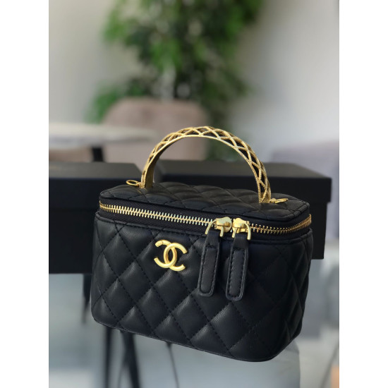 شنطة مكياج شانيل هاي كواليتي