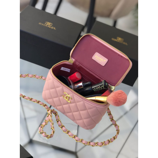 شنطة مكياج شانيل هاي كواليتي