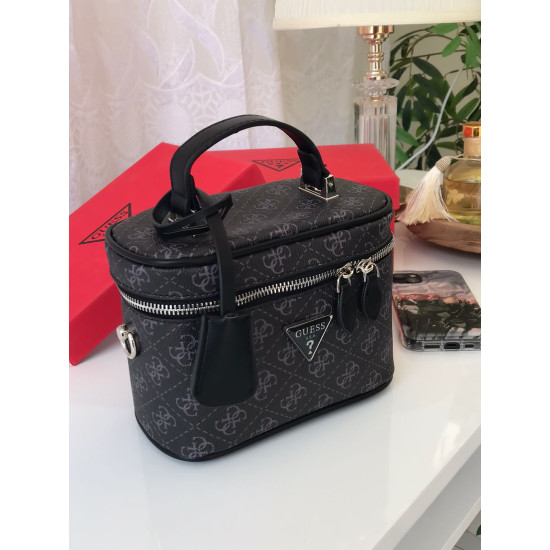 شنطة مكياج جس هاي كواليتي