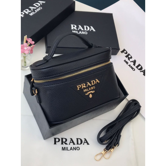 شنطة مكياج برادا هاي كواليتي 1