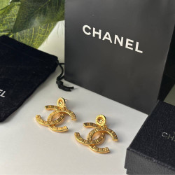 حلق نسائي شانيل هاي كواليتي 3